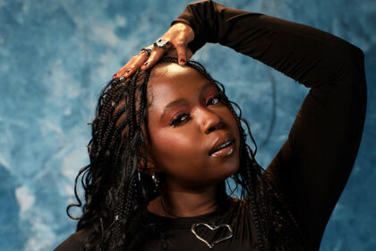 Elestee Lifesize teddy biography