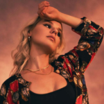 Elio singer biography