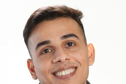 Aniv Jain bio and picture