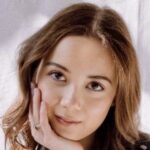 laufey bio and picture