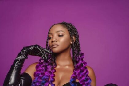 Simi Biography and picture