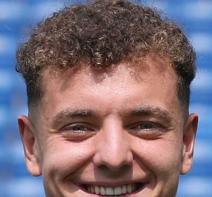 Fisnik Asllani bio and picture