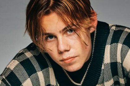 The Kid Laroi biography and picture