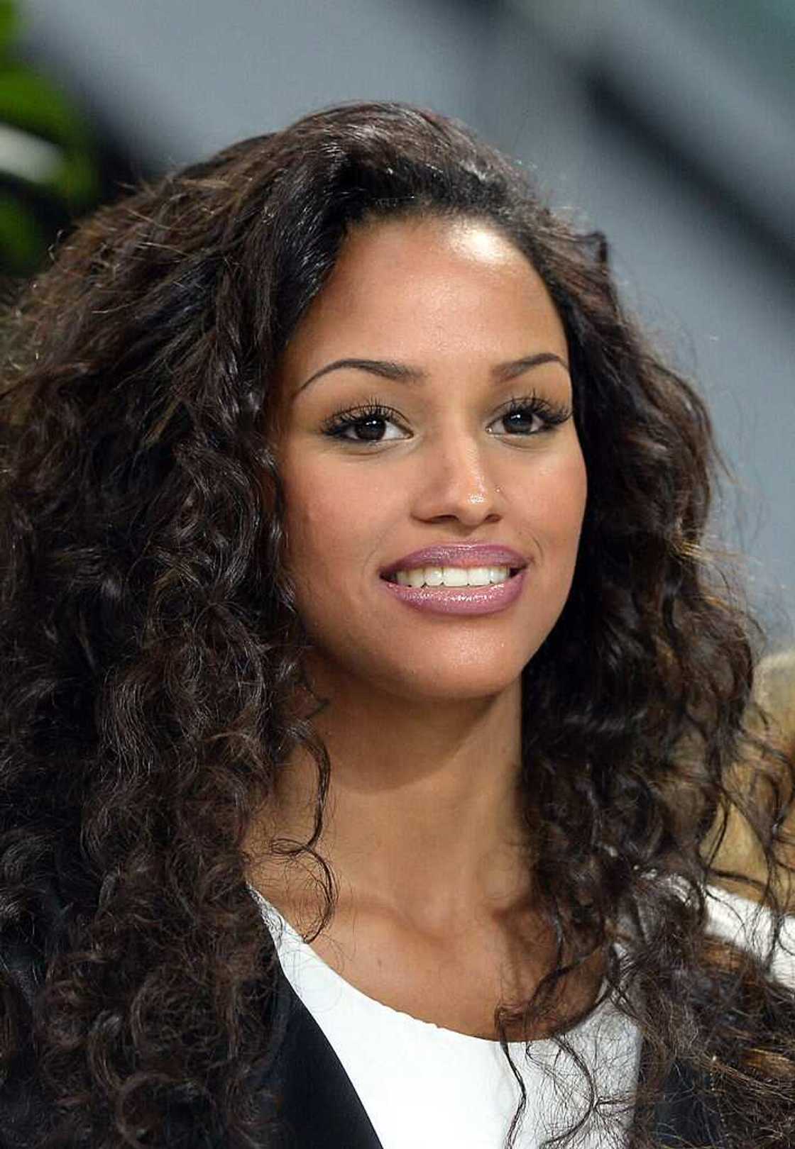 Fanny Neguesha 